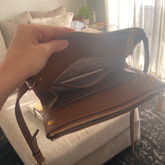 MK brown crossbody purse - Picture 11 of 11